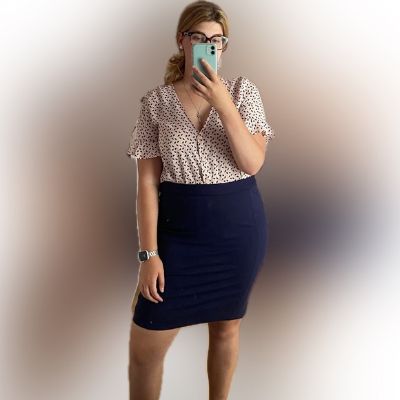 Patterned box button-down blouse - Picture 2 of 2